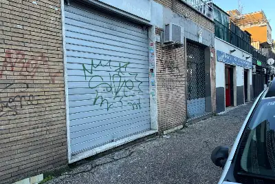 Negozio in affitto, Viale Palmiro Togliatti, Roma