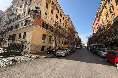 Negozio in vendita, Via Faleria, Roma