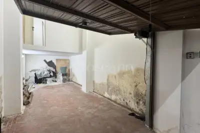 Garage in vendita, Via Santa Gonda, Prato