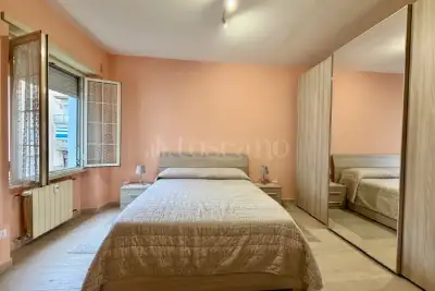 Casa in vendita, Via Tuscolana, Roma