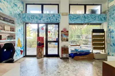 Negozio in vendita, Via Ambrogio Alciati, Milano