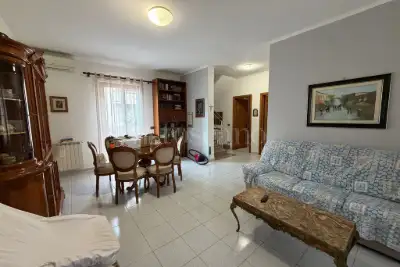 Villa in vendita, Via Taleggio, Roma