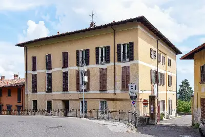 Casa in vendita, Via Tassera, Erba