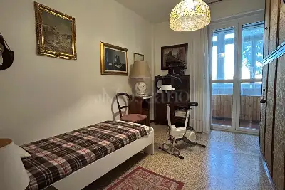 Casa in vendita, Via San Vigilio, Milano