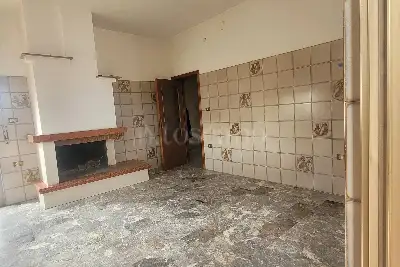 Casa Indipendente in vendita, Via Le Piane, Collecorvino