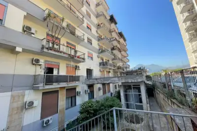 Ufficio in affitto, Via Michele La Rosa, Palermo