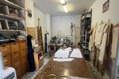 Negozio in vendita, Via Raffaele De Cesare, Roma