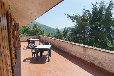 Villa in vendita, Arsoli - Località Colle del Prete, Arsoli