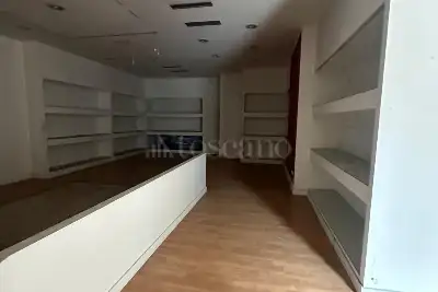 Negozio in affitto, Via Veneto, Avezzano
