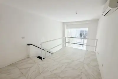 Negozio in vendita, Corso di Porta Vittoria 31, Milano