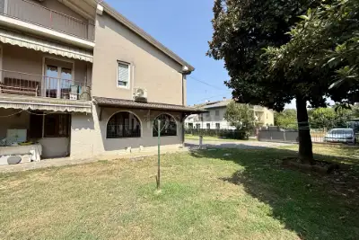Villa Plurifamiliare in vendita, Via delle Nazioni Unite, Bagnolo Mella