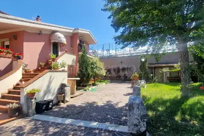 Villa in vendita, Via Cassino, Avezzano