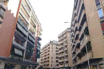 Casa in vendita, Via Carlo Sereni, Roma