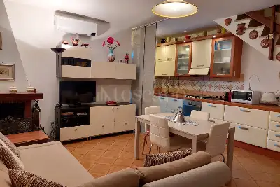 Villa Plurifamiliare in vendita, via degli Anemoni 3, Sabaudia