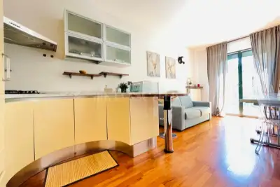 Casa in affitto, Via Coluccio Salutati, Milano