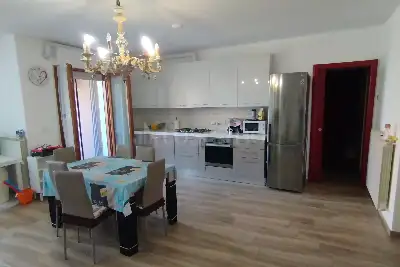 Casa in vendita, Via Petrarca, Montesilvano