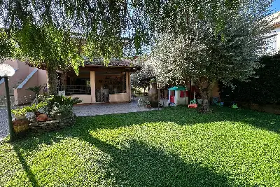 Villa in vendita, Via Armungia, Fiumicino