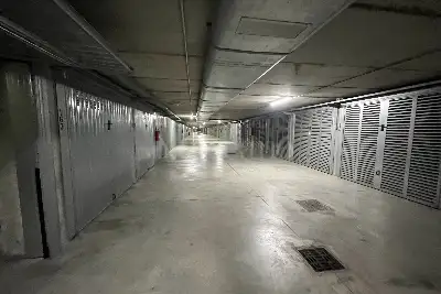 Box in vendita, Via Mario Donati, Milano