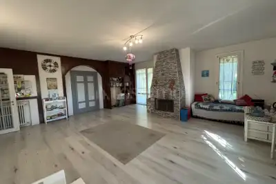 Villa in vendita, Via Montecalvo, Pianoro