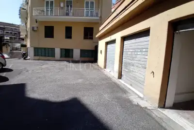 Box in vendita, Via Trionfale, Roma