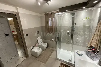 Casa Indipendente in vendita, Via Canfora, Catania