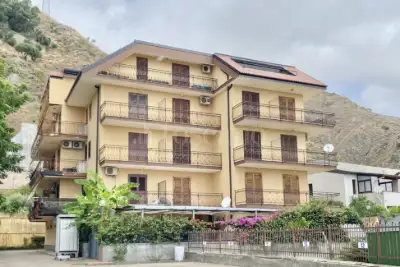 Casa in vendita, via Nuova, Letojanni