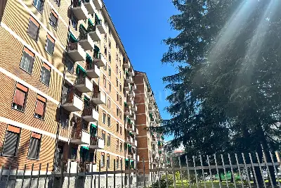 Casa in vendita, Via Sem Benelli, Milano