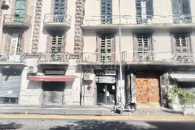 Negozio in affitto, Corso Cavour, Messina