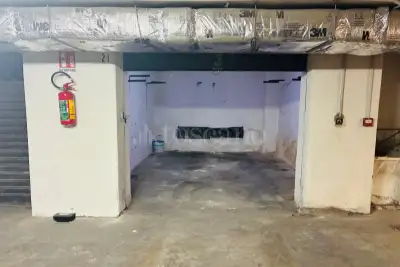 Box in affitto, Via Livorno, Catania