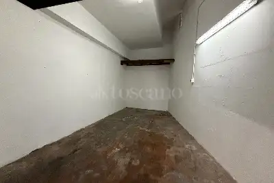 Box in vendita, Via Dante de Blasi, Roma