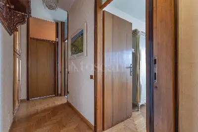 Casa in vendita, Via Giovanni Pascoli, Milano