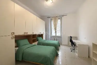 Casa in vendita, Viale Tibaldi, Milano