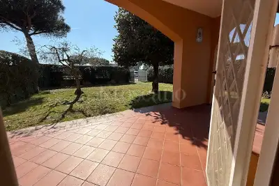 Villa Plurifamiliare in vendita, Viale delle Peonie, Sabaudia