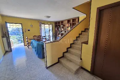 Villino a Schiera in vendita, Via Andrea del Verrocchio, Brescia