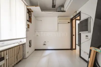 Casa in vendita, Via Leon Battista Alberti, Milano