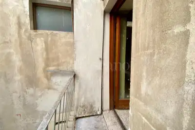 Palazzo in vendita, Via delle Grazie, Brescia