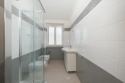 Casa in vendita, Via Comiso, Roma