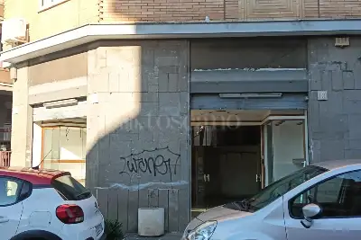Negozio in affitto, Via Adeodato Matricardi, Roma