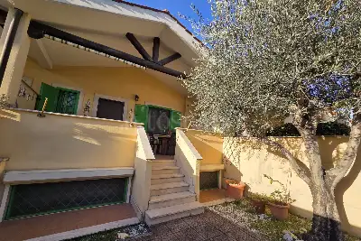 Villino a Schiera in vendita, Via Sesto San Giovanni, Roma