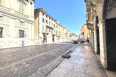 Casa in affitto, Corso Cavour, Verona