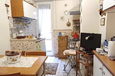 Casa in vendita, Viale Telese, Roma