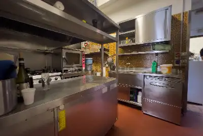 Negozio in vendita, Via San Martino, 8, Milano