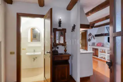 Villa in vendita, Via Marconi, Lavena Ponte Tresa