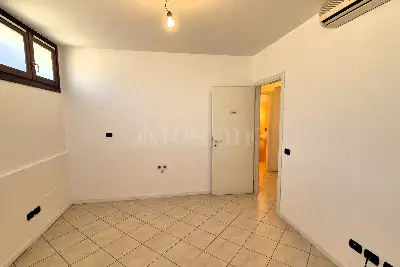 Ufficio in affitto, Via Sant'Adeodato, Cantù