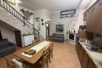 Villino a Schiera in vendita, Via Romana Vecchia, Ciampino