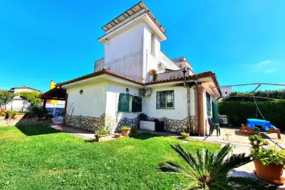Villa Bifamiliare in vendita, Traversa Colle Capitolino, Anzio