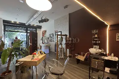 Attività Commerciale in vendita, Viale Montegrappa, Prato