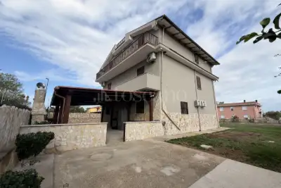 Villa in vendita, Via Imele, Aprilia