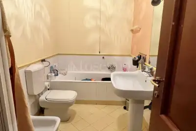 Casa in vendita, Via Tirandi, Brescia