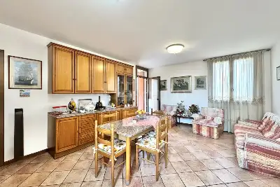 Casa in vendita, Via Toscana, Peschiera del Garda